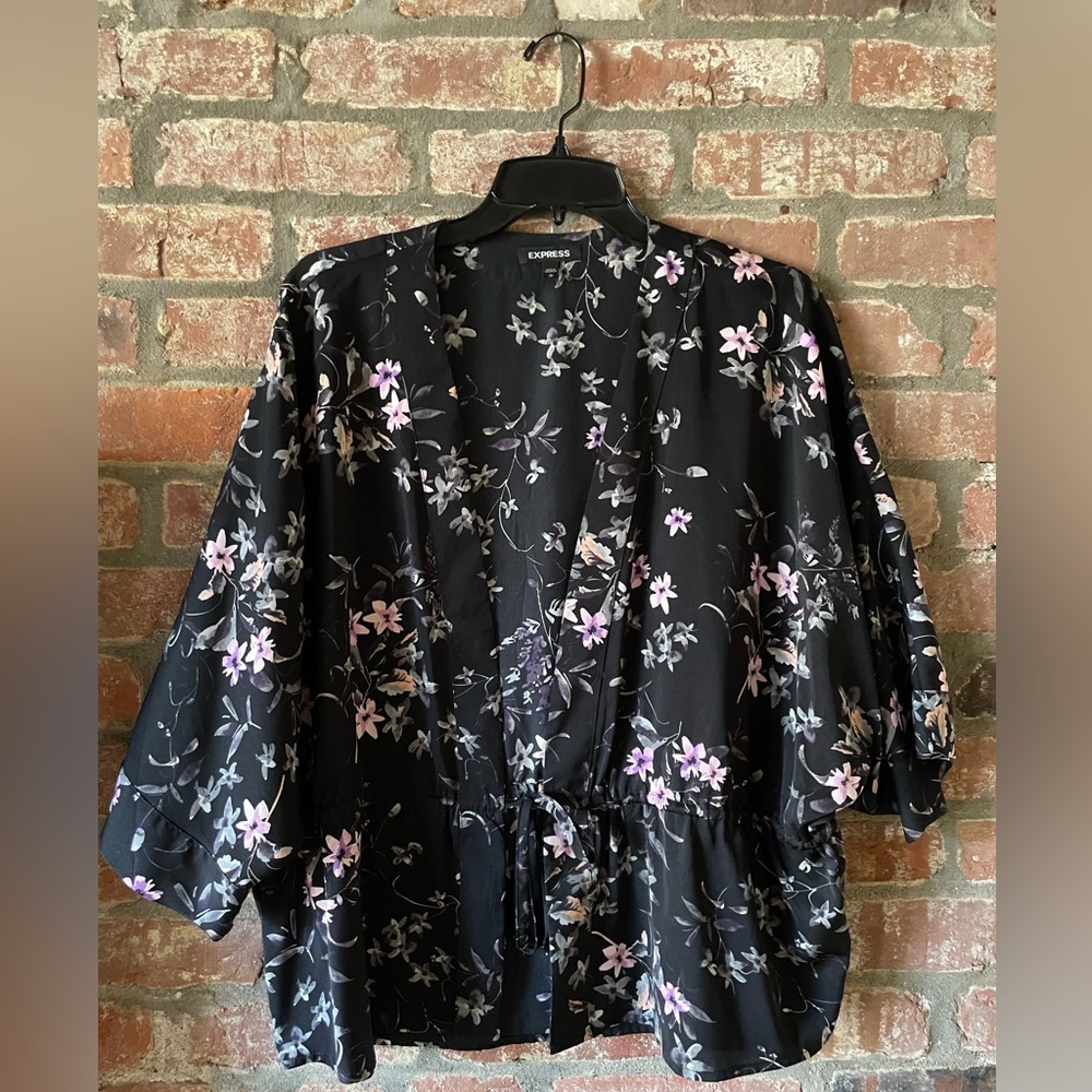 Express Tie Front Kimono